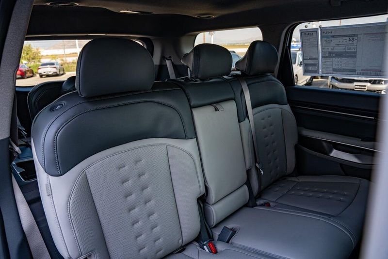 New 2026 Kia EV9 WindImage 18