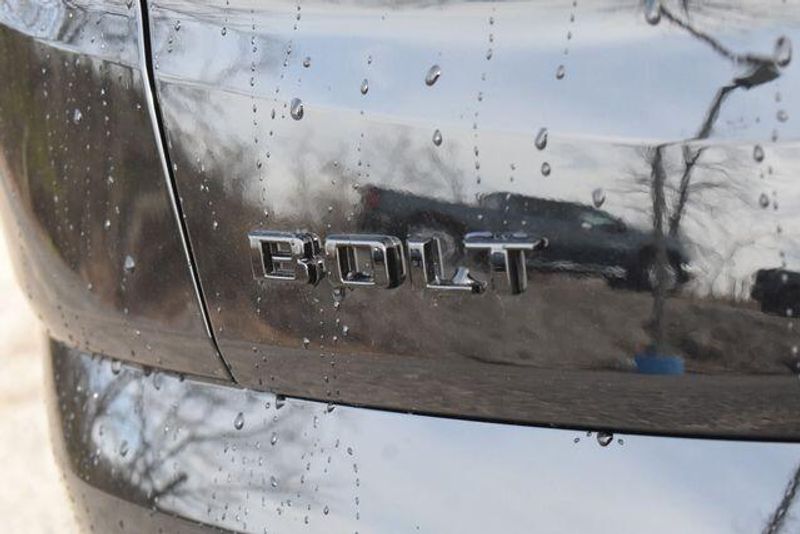 New 2027 Chevrolet Bolt EV RSImage 18
