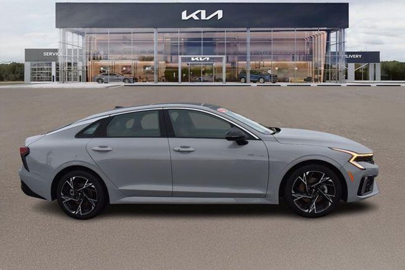 New 2025 Kia K5 GT-LineImage 2