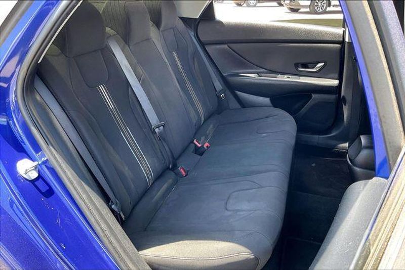 Used 2023 Hyundai Elantra SELImage 26