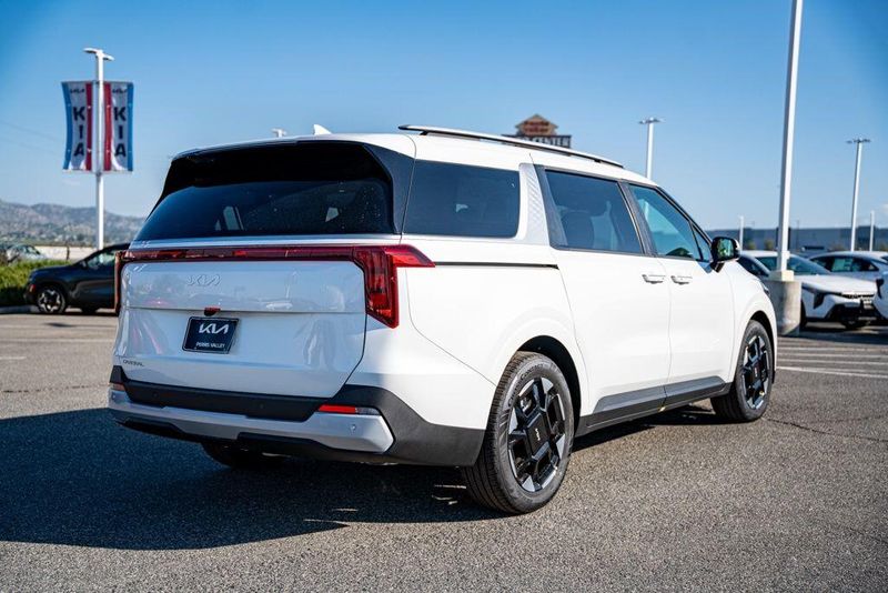 New 2026 Kia Carnival EXImage 7