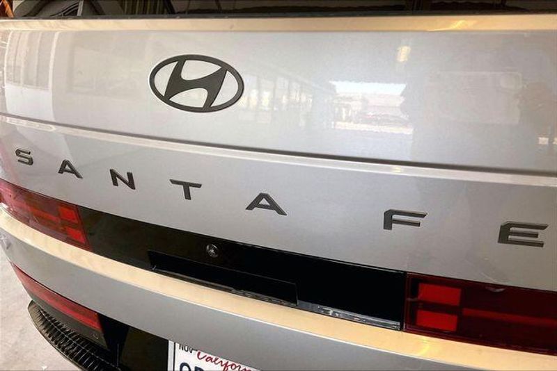 Used 2024 Hyundai Santa Fe CalligraphyImage 7
