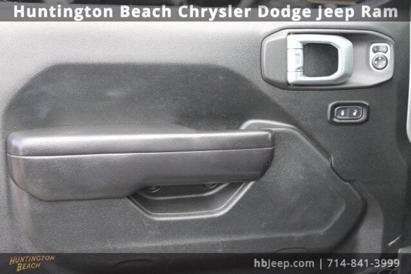 2021 Jeep Wrangler Unlimited IslanderImage 10