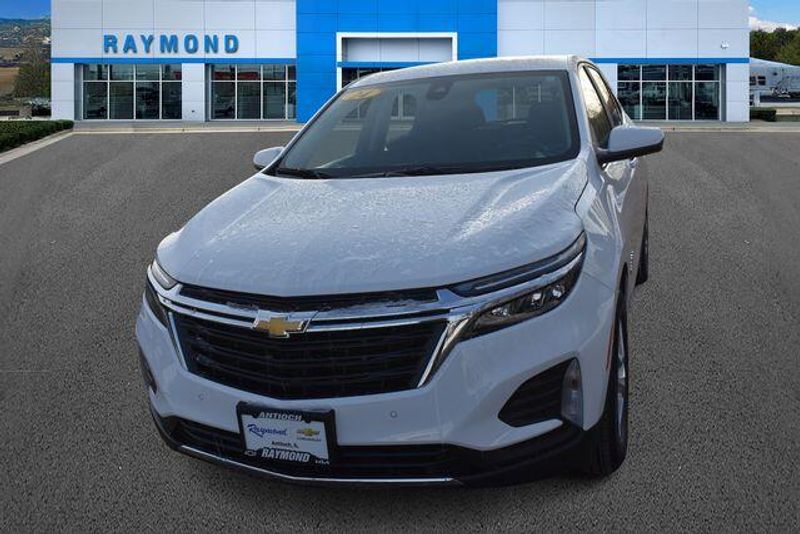Used 2024 Chevrolet Equinox LTImage 8
