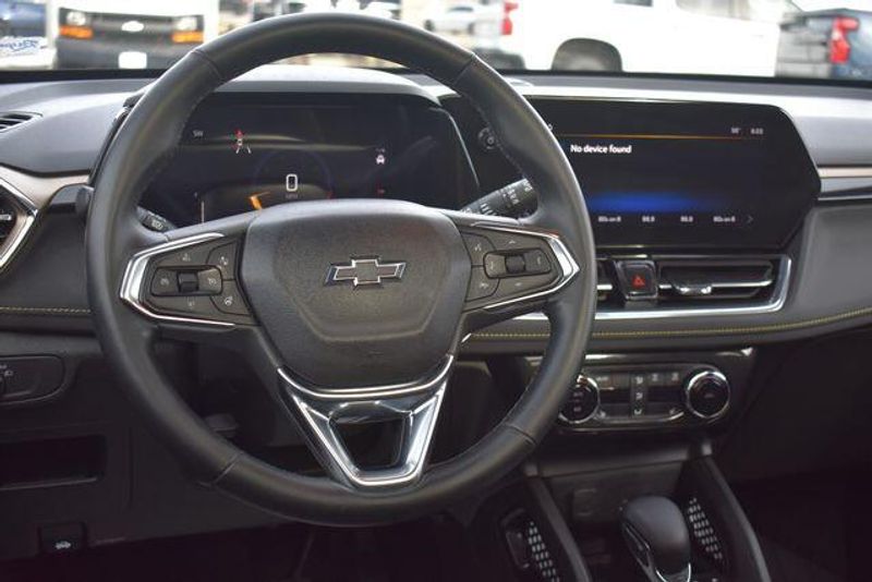 Used 2025 Chevrolet TrailBlazer ActivImage 23