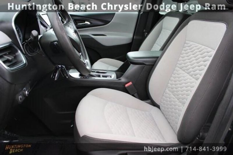 2021 Chevrolet Equinox LSImage 30