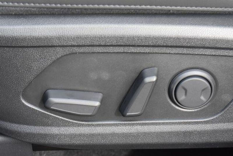 New 2026 Kia Sorento X-Line SXImage 25