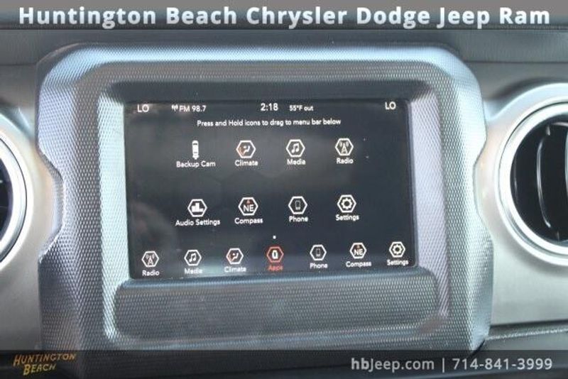 2020 Jeep Wrangler Unlimited SaharaImage 21