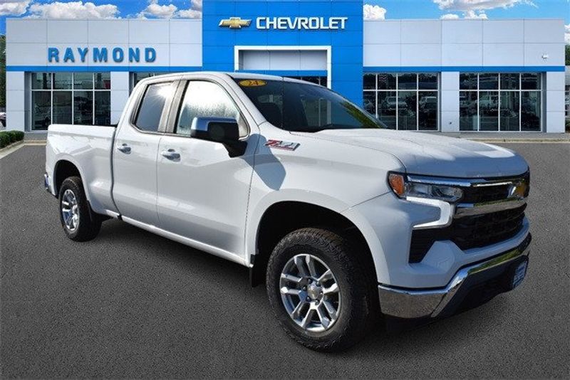 2024 Chevrolet Silverado 1500 LTImage 10