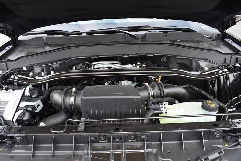 New 2025 Ford Explorer STImage 26