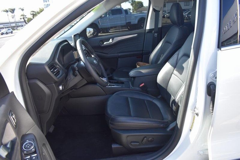 Used 2022 Ford Escape TitaniumImage 18