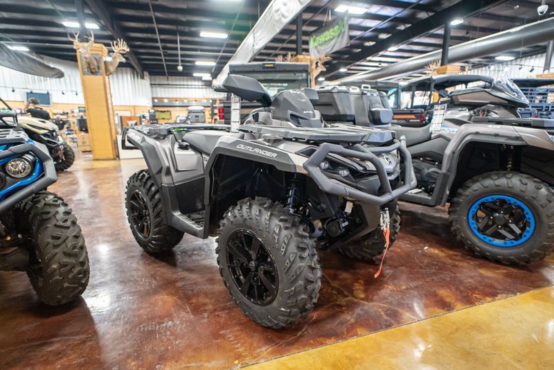 2023 CAN-AM ATV OUTL XT 850 GY 23Image 1