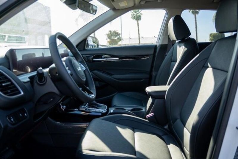 New 2026 Kia Seltos LXImage 11