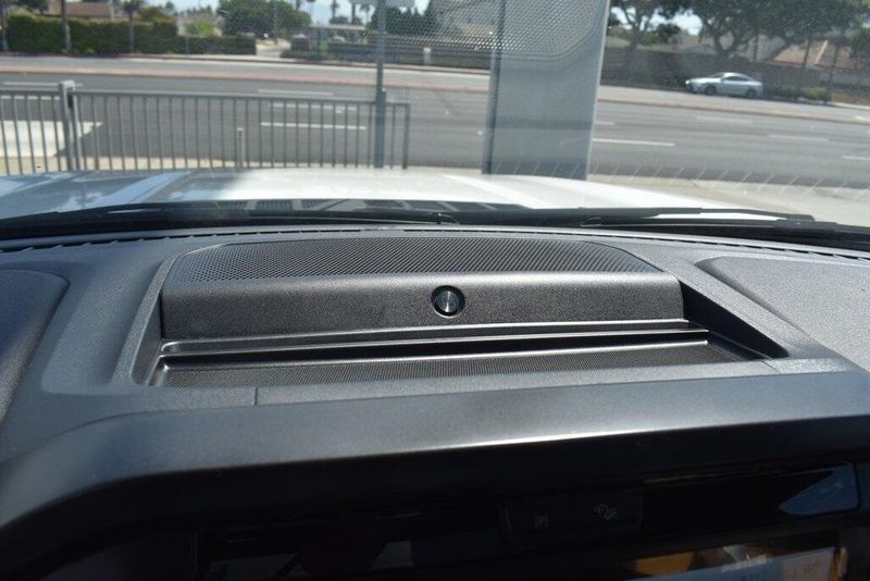 New 2025 Ford F-150 LariatImage 26