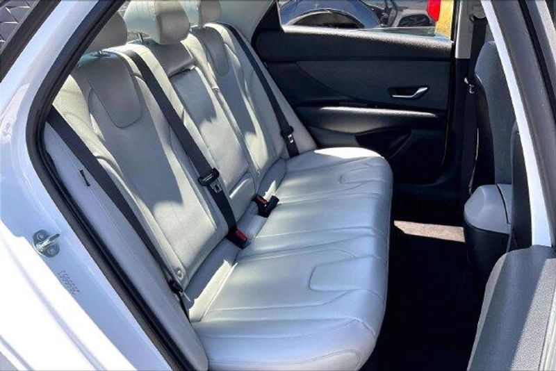 Used 2024 Hyundai Elantra LimitedImage 26