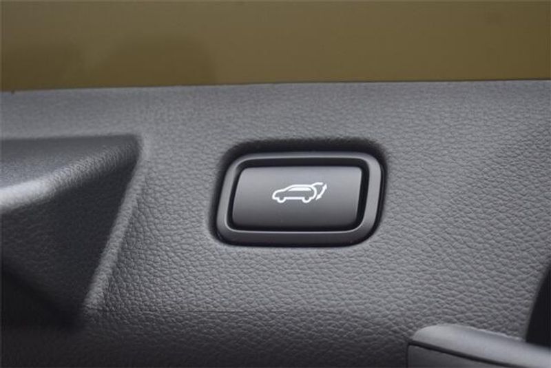2024 Kia Seltos SXImage 19