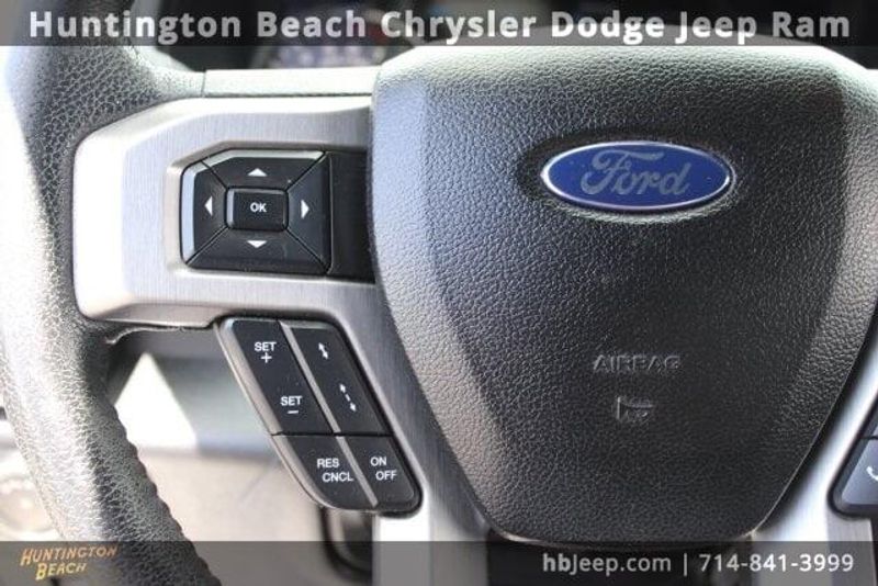 2015 Ford F-150 PlatinumImage 22
