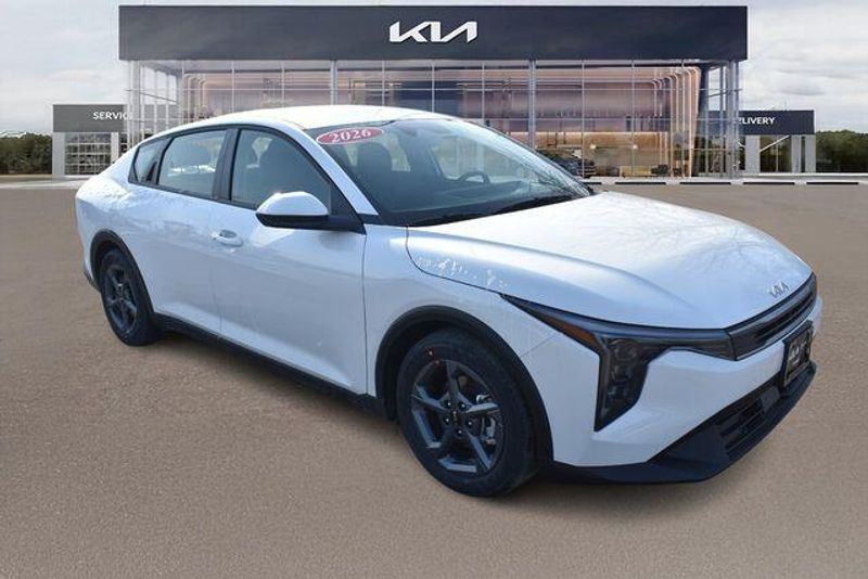 New 2026 Kia K4 LXSImage 11