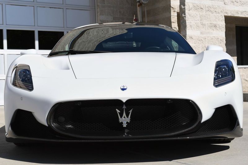 2022 Maserati MC20 Image 8