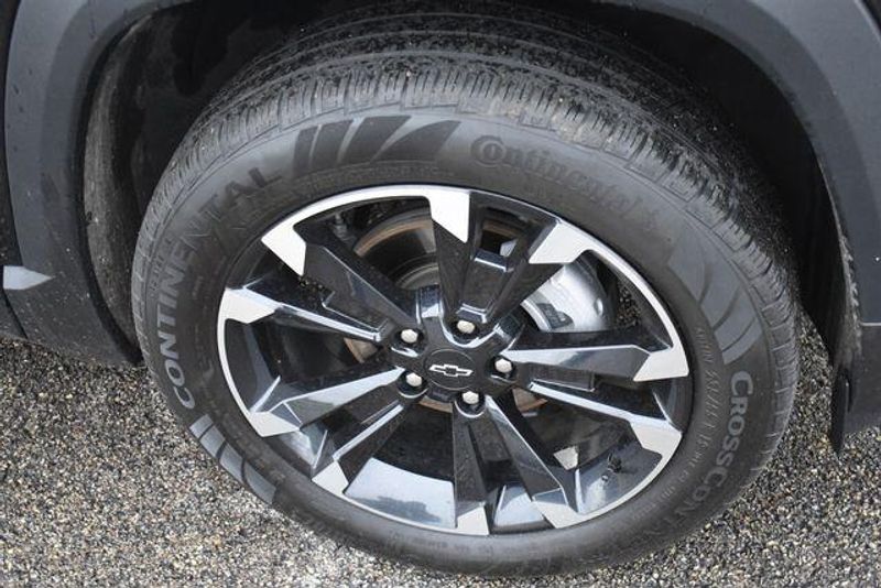Used 2025 Chevrolet Equinox RSImage 12