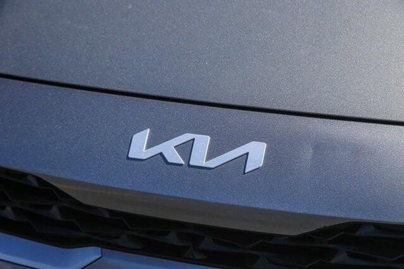 2022 Kia Forte LXSImage 7