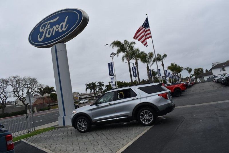 Used 2022 Ford Explorer XLTImage 21