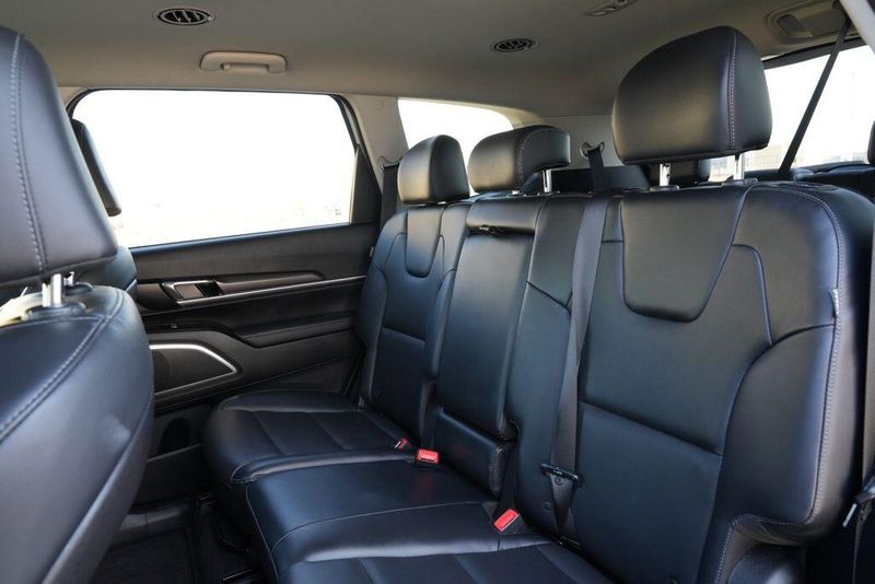 Used 2024 Kia Telluride LXImage 14