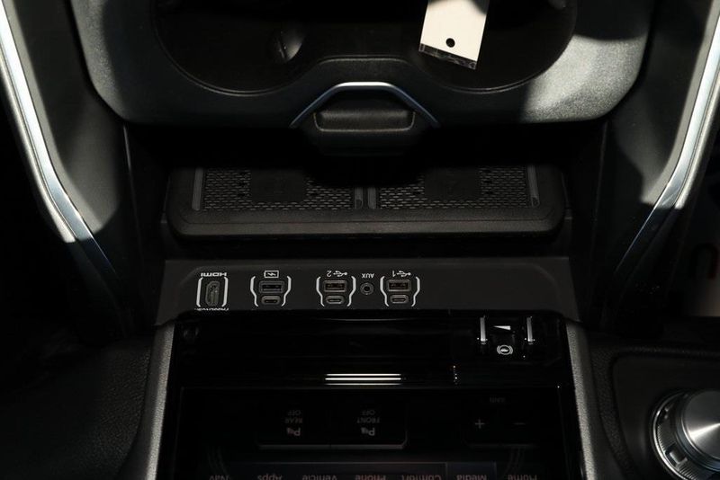 2025 RAM 1500 Laramie Crew Cab 4x4 5