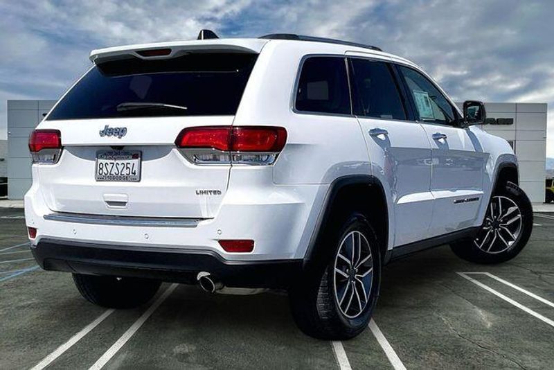 Used 2021 Jeep Grand Cherokee LimitedImage 12