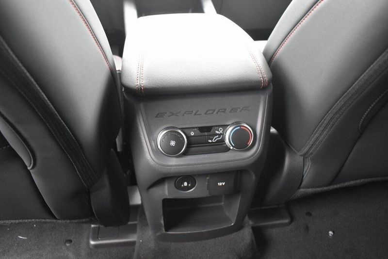 New 2025 Ford Explorer ST-LineImage 10