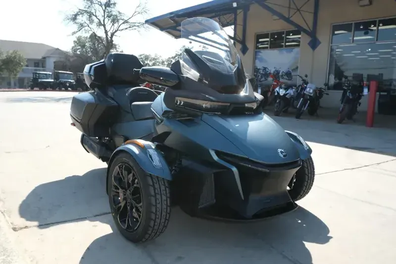 2025 CAN-AM SPYDER RT LIMITED MINERAL BLUE WITH DARK ACCENTS 