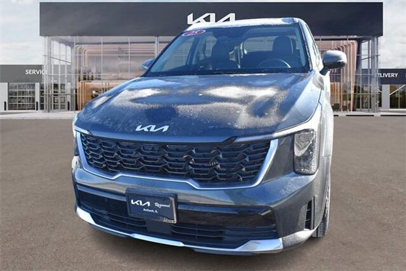 2025 Kia Sorento SXImage 7