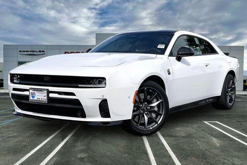 New 2026 Dodge Charger Scat Pack 2-door AwdImage 1