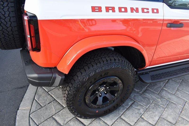 New 2025 Ford Bronco Image 7