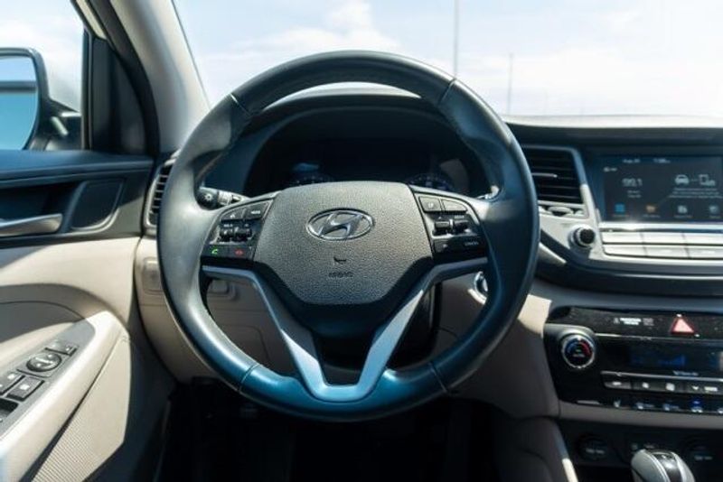 Used 2018 Hyundai Tucson ValueImage 16