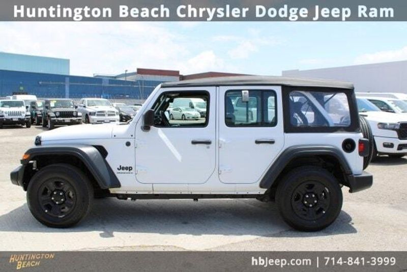 2023 Jeep Wrangler SportImage 7
