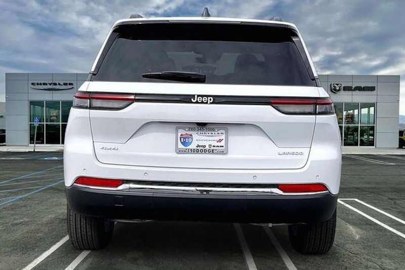 New 2026 Jeep Grand Cherokee Laredo X 4x4Image 3