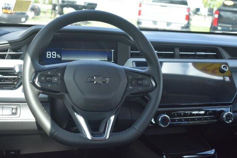 New 2027 Chevrolet Bolt EV LTImage 19