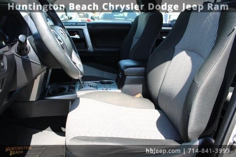 2021 Toyota 4Runner SR5Image 30