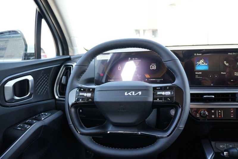 New 2026 Kia Sorento LXImage 17
