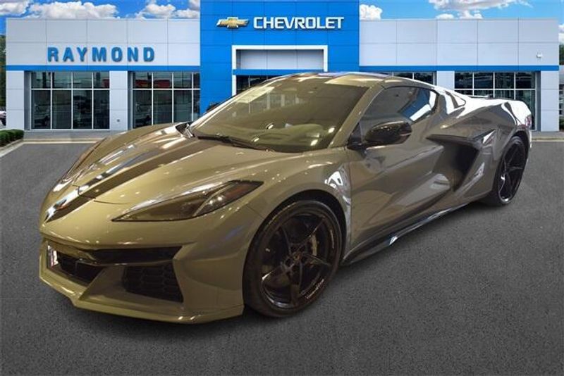 2025 Chevrolet Corvette E-RayImage 6
