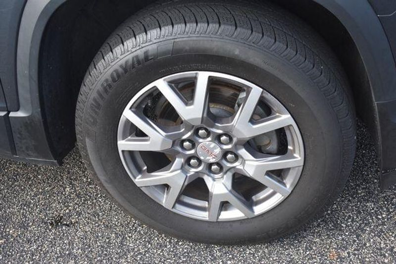 Used 2020 GMC Acadia SLTImage 11