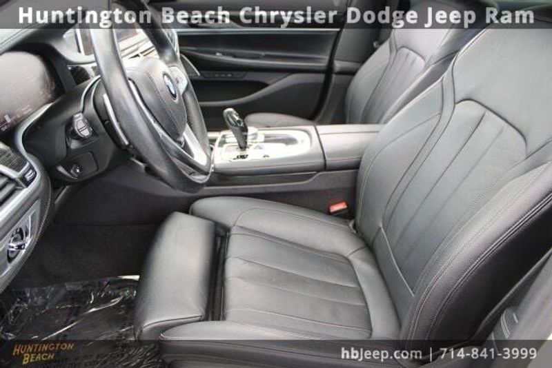 2020 BMW 7 Series 740iImage 35