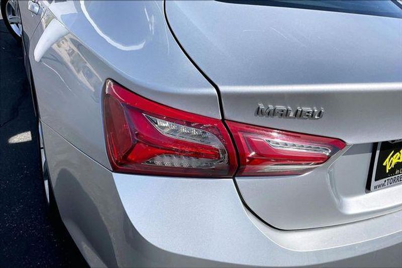 Used 2022 Chevrolet Malibu LTImage 28