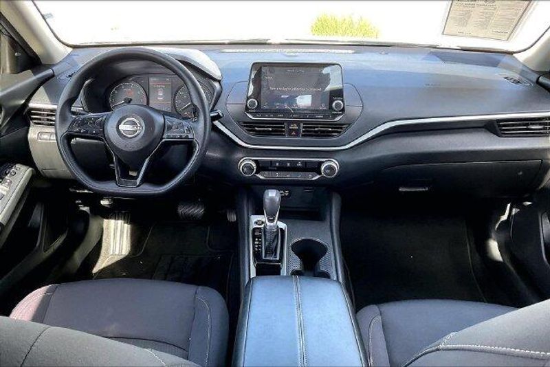 Used 2025 Nissan Altima 2.5 SImage 15