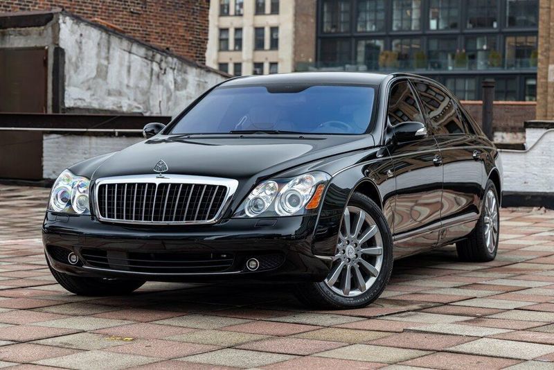 2009 Maybach 62S Image 3