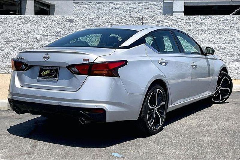 Used 2024 Nissan Altima 2.5 SRImage 13