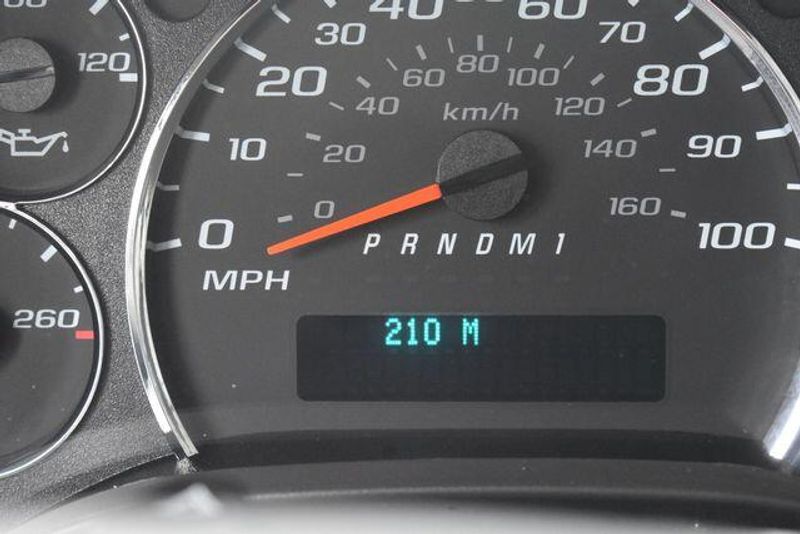 New 2025 Chevrolet Express 3500 Work VanImage 22