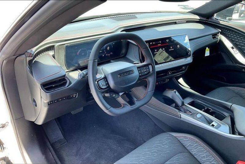New 2026 Dodge Charger Scat Pack 4-door AwdImage 6