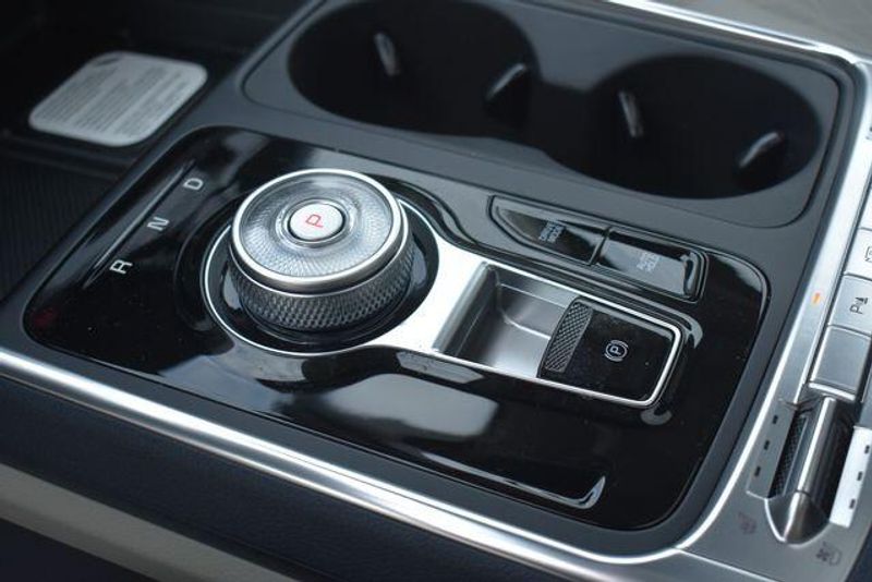 New 2026 Kia Carnival Hybrid SXImage 27